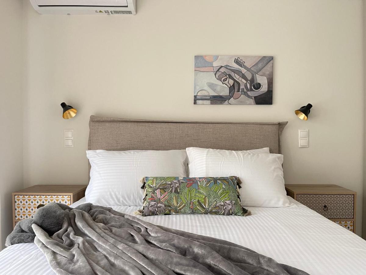 Gleaming Apartments Near Athens Metro Mall Atenas Exterior foto