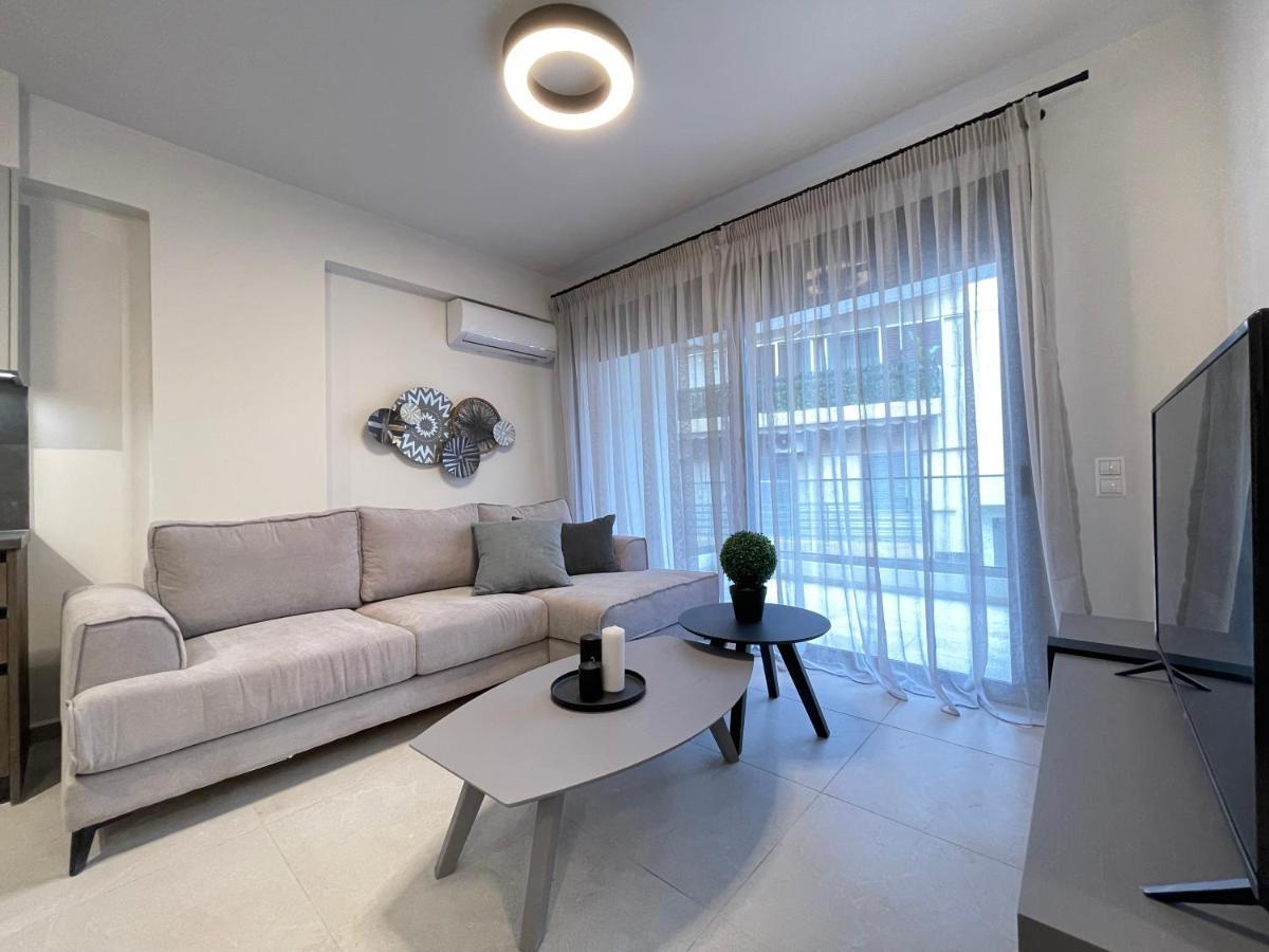 Gleaming Apartments Near Athens Metro Mall Atenas Exterior foto