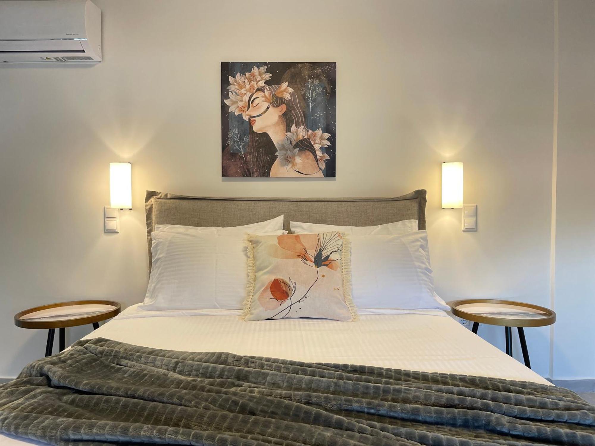 Gleaming Apartments Near Athens Metro Mall Atenas Exterior foto