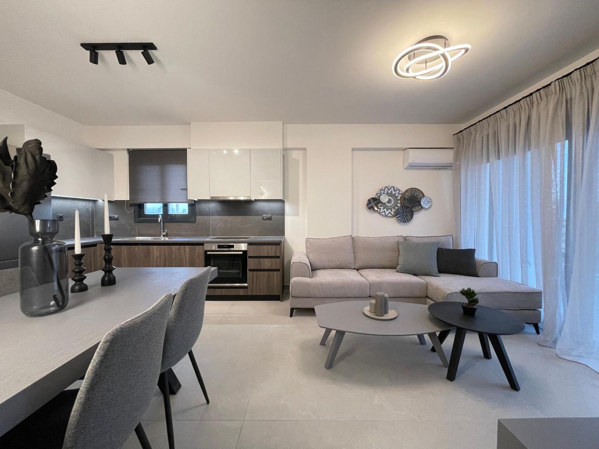Gleaming Apartments Near Athens Metro Mall Atenas Exterior foto