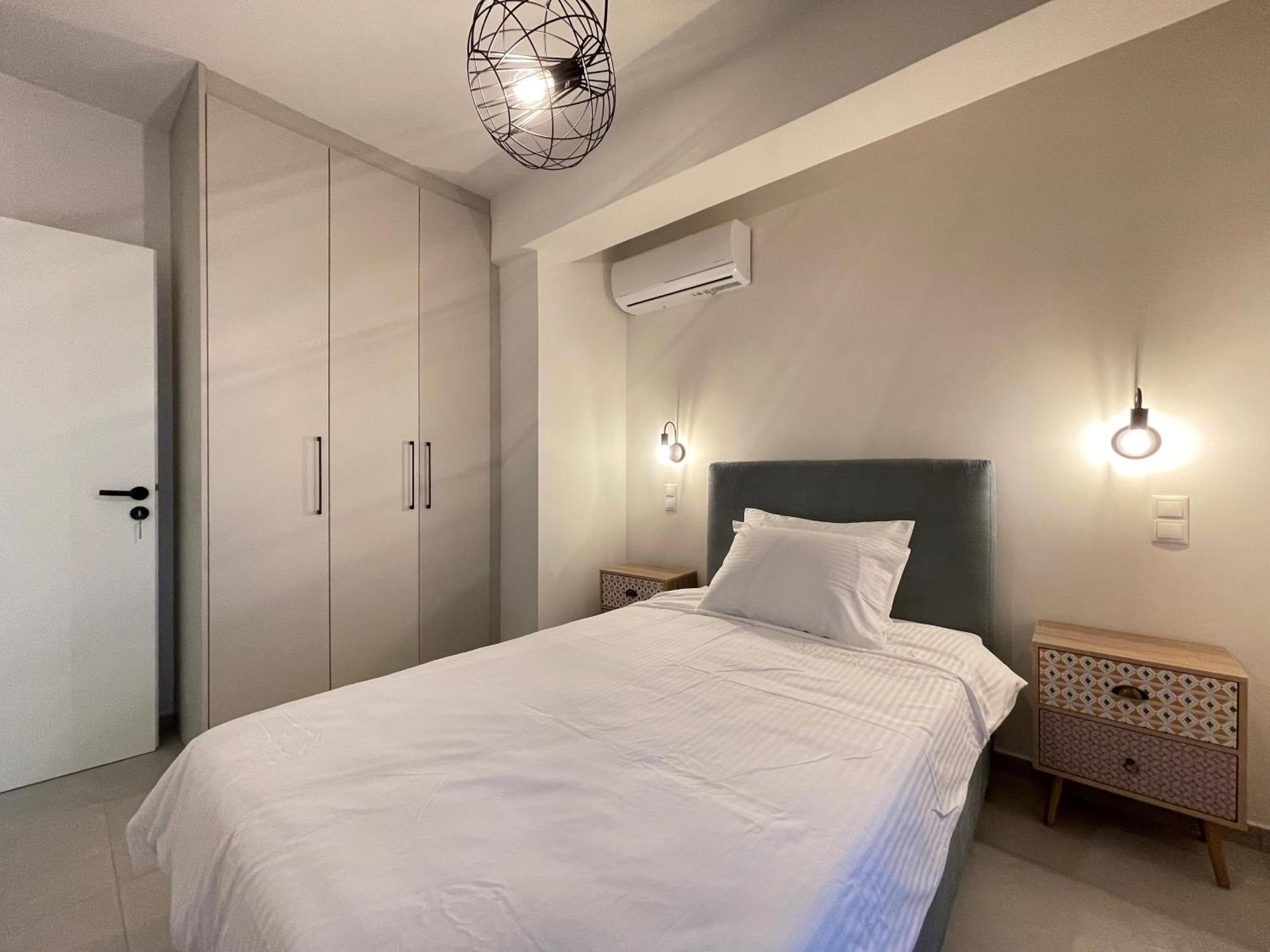 Gleaming Apartments Near Athens Metro Mall Atenas Exterior foto