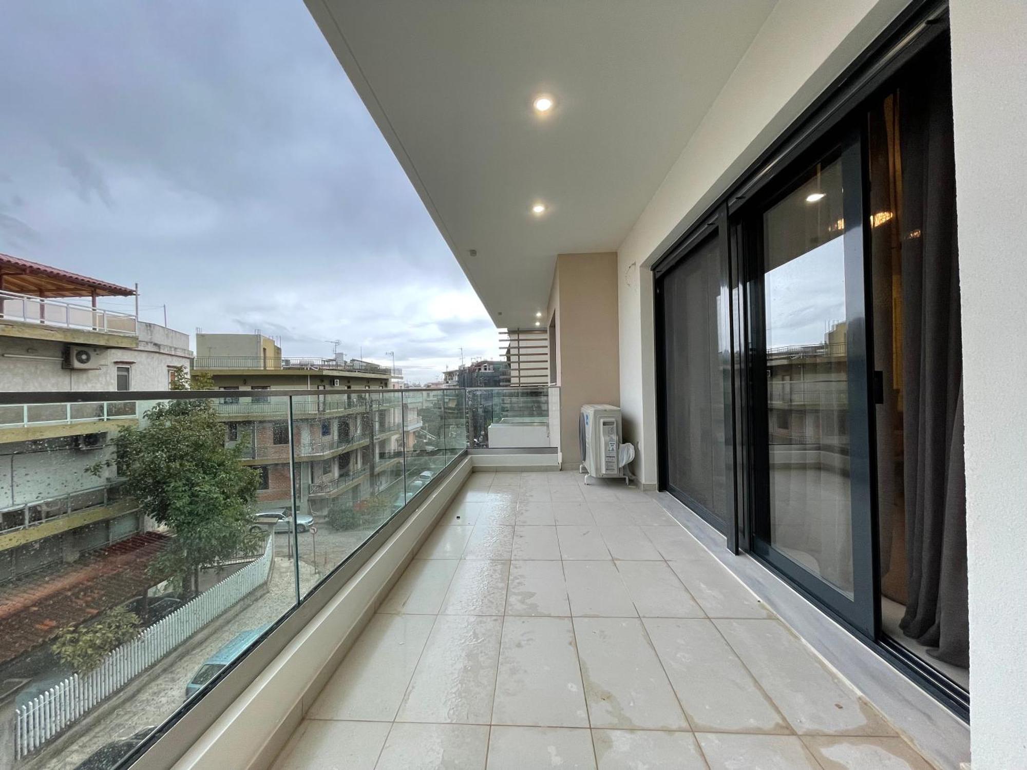 Gleaming Apartments Near Athens Metro Mall Atenas Exterior foto