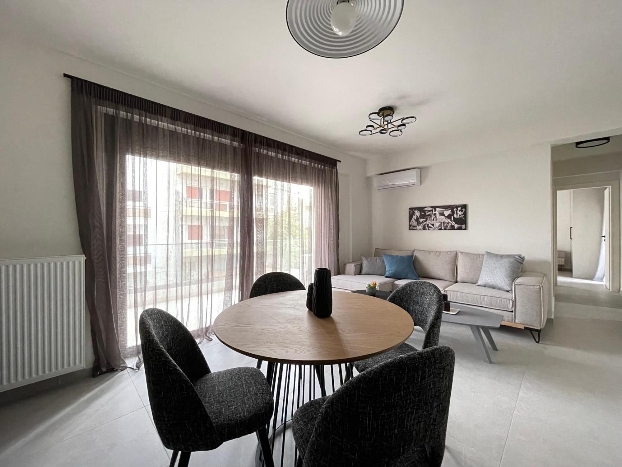 Gleaming Apartments Near Athens Metro Mall Atenas Exterior foto