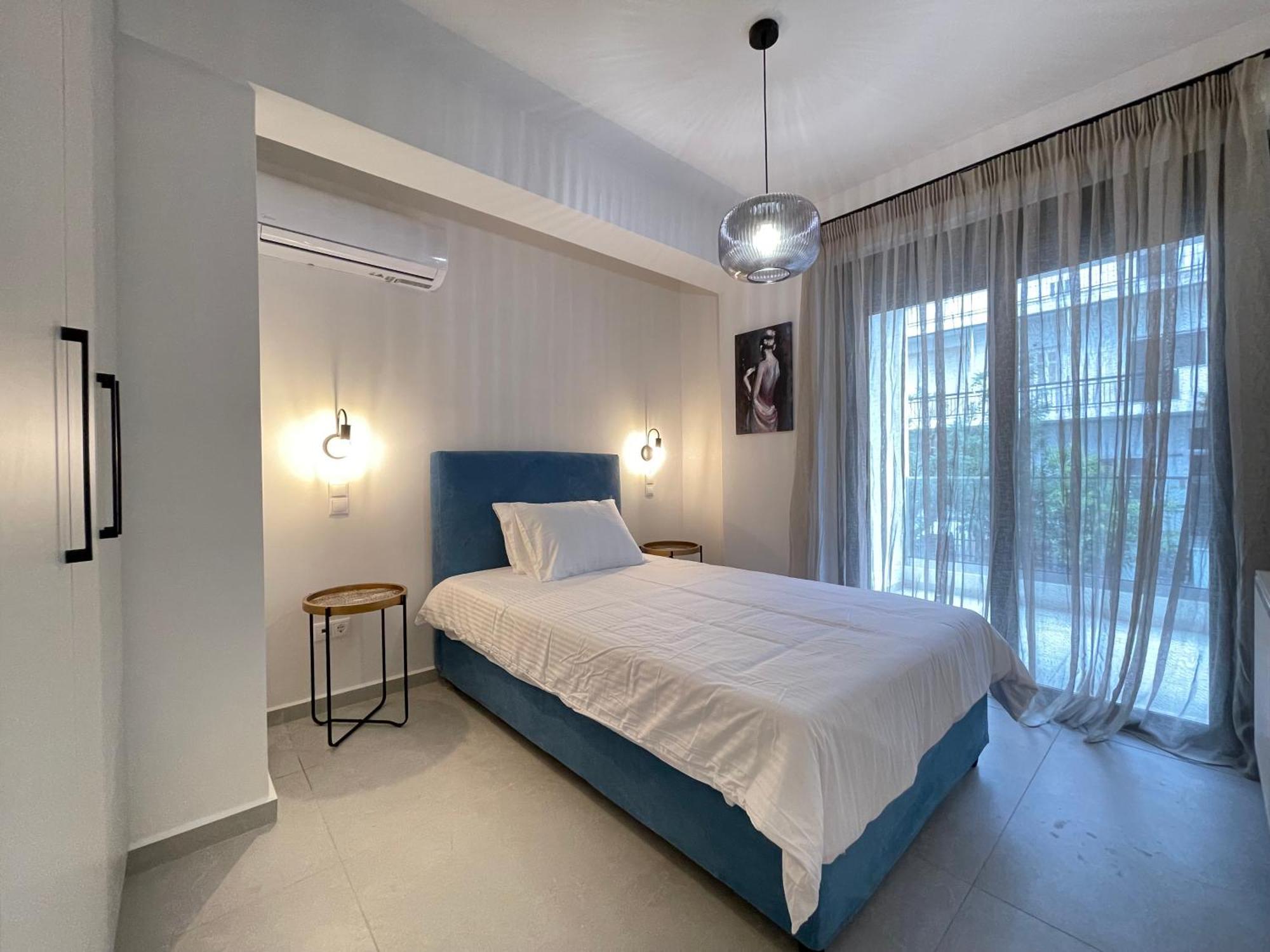 Gleaming Apartments Near Athens Metro Mall Atenas Exterior foto
